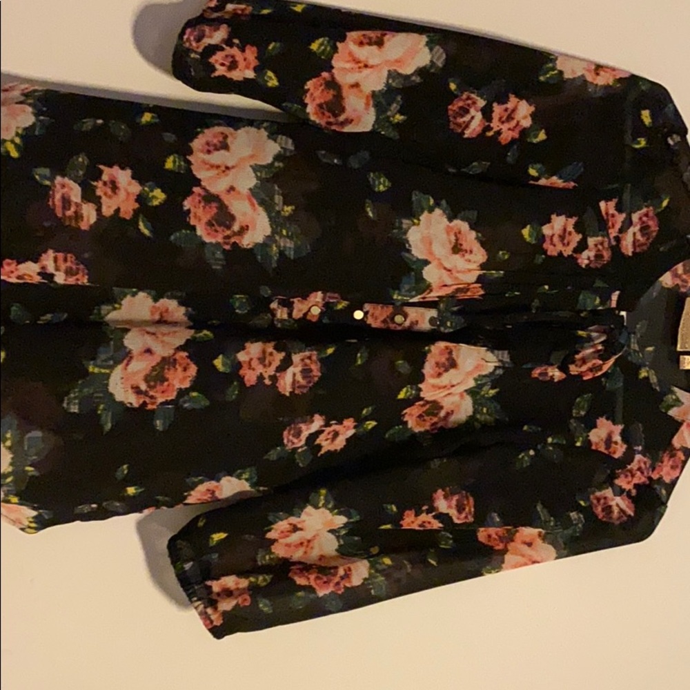 Vera Wang flower shirt